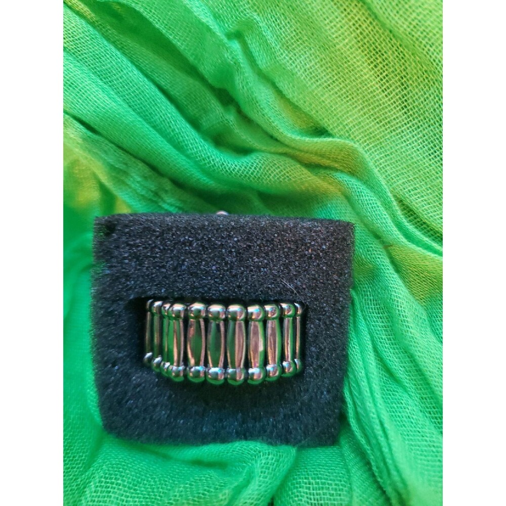 Ring - Picture 3 of 3